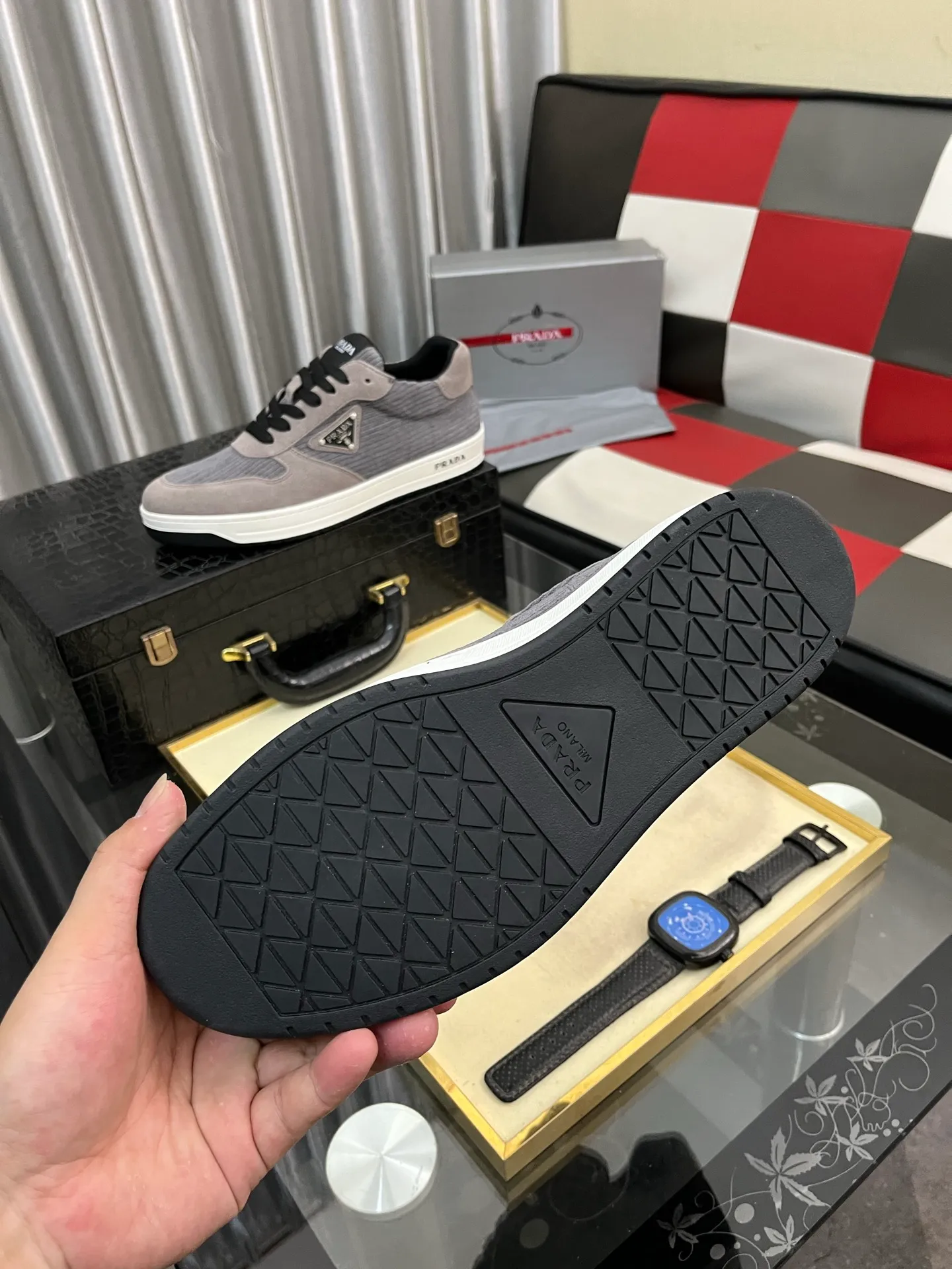 Men's shoes 💰380⌚️⌚️【PRADA】Prada casual shoes, originally developed 1:1, made of high-mercerized cowhide with imported cowhide, silk sheepskin lining, rubber outsole, comfortable and soft on the foot, size: 38-444️⃣Colors available